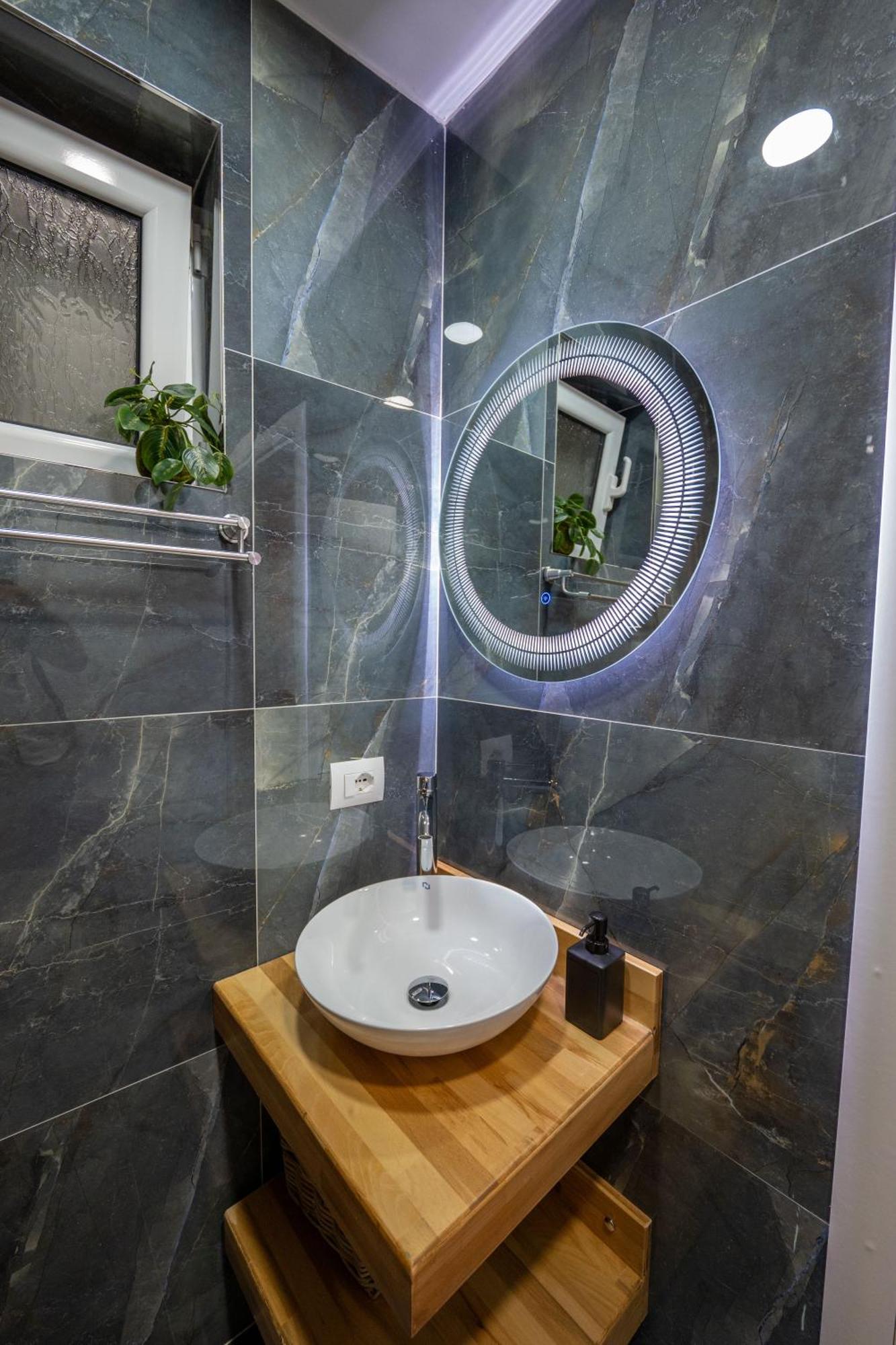 Crown Hf Ksamil Appartement Buitenkant foto