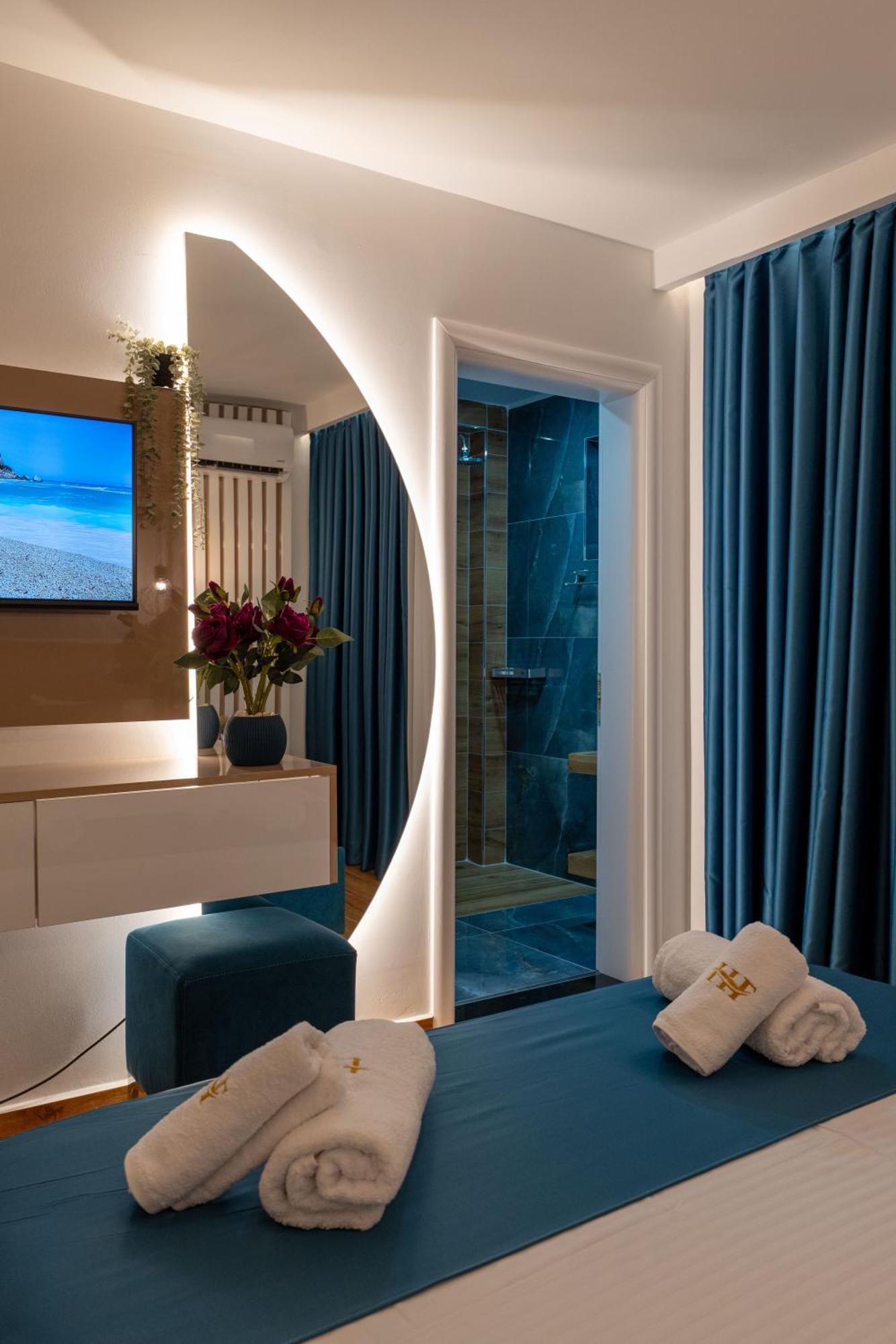 Crown Hf Ksamil Appartement Buitenkant foto